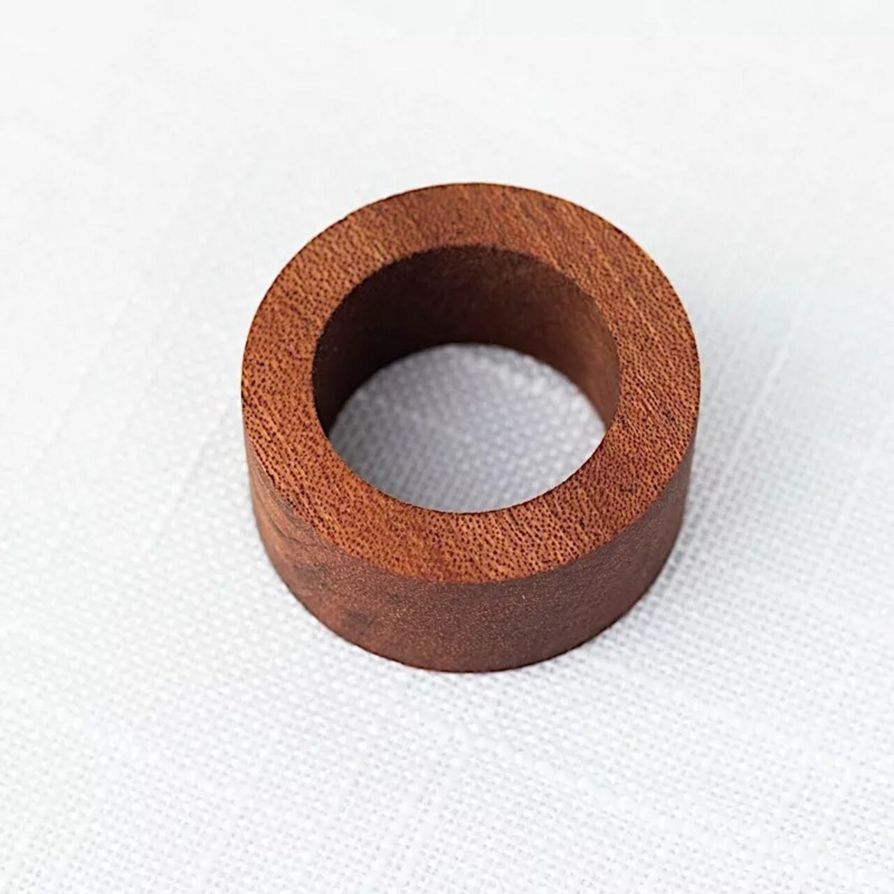 4 Brown 1.75 in Round Natural Wood Slices NAPKIN RINGS Party Events Decorations